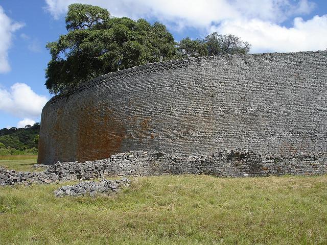 great_zimbabwe_walls
